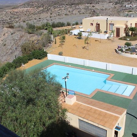 Oasis Montana Peace In Tabernas Desert ภายนอก รูปภาพ